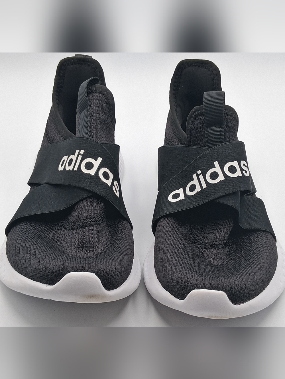 Women's Adidad Puremotio Adabt Running Shoes. Bk/White. Size 10.